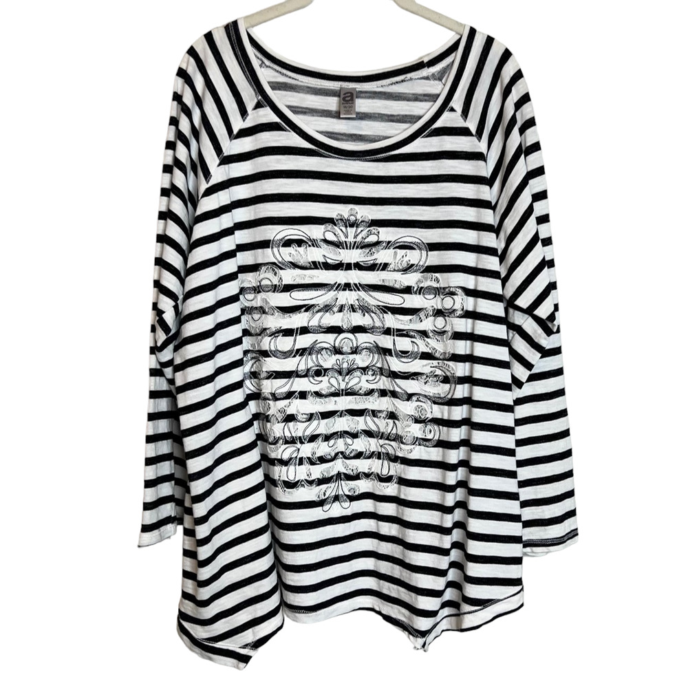 Avenue Womens Embroidered Tee Size 18/20 Black White Striped 3/4 Sleeve Cotton